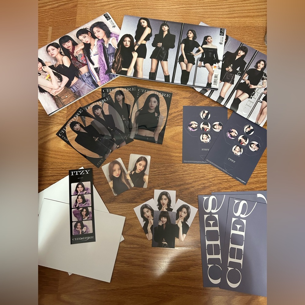 Mega ITZY’s Cheshire Album(s) Bundle